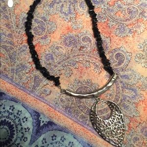 Beaded pendant necklace