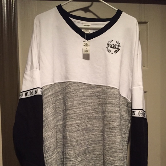 NWT VS PINK SIZE L SWEATSHIRT with BLACK SEQUINS