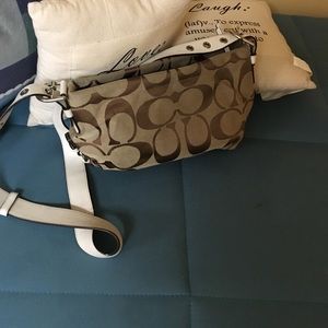 Authentic Coach side bag -