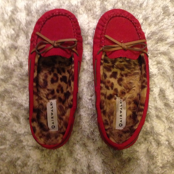 Red furry Moccasins. Size 8.