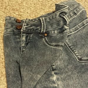 jeans