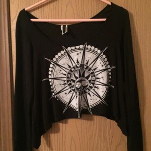 Long sleeve Crop top.