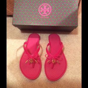 24 HOUR SALE - PRICE FIRM Tory Burch Thong Sandals