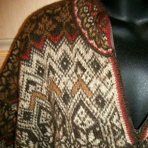 Beautiful  Intiwapa Alpaca Sweater