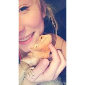 Meet your Posher, Mickenzie