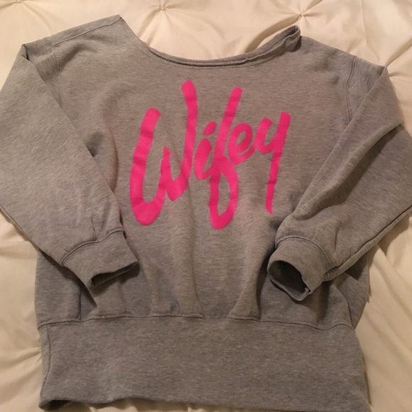 "Wifey" sweatshirt