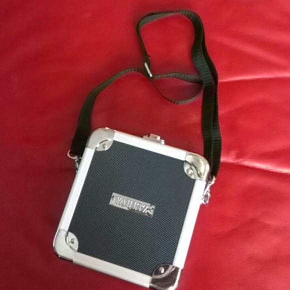 Lock CD Wallet Vaultz