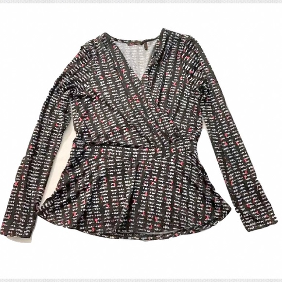 Sofia Vergara Tops - Sofia Vergara Cross Front Empire Waist Top
