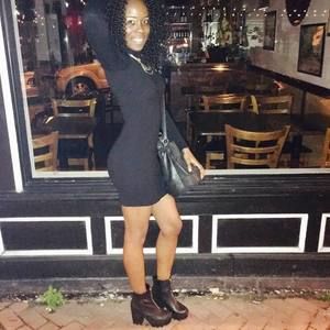 Meet your Posher, Alexis