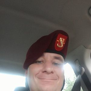 Meet your Posher, Cameron