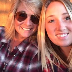 Meet your Posher, Carly