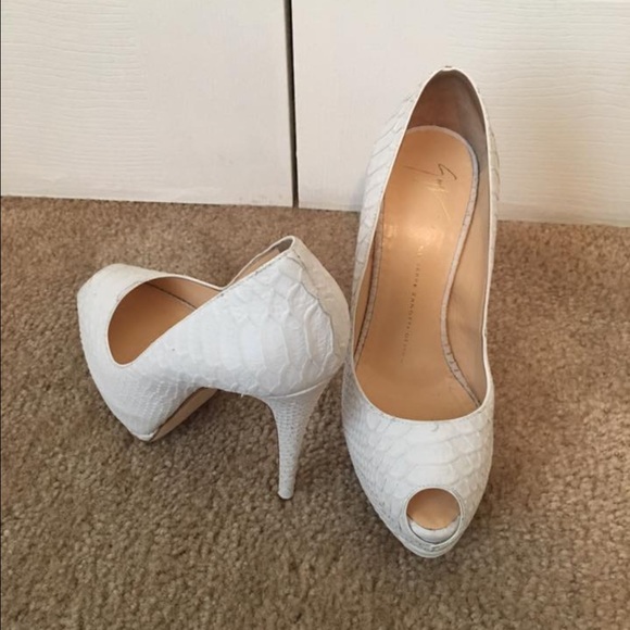 Giuseppe Heels - Picture 2 of 2