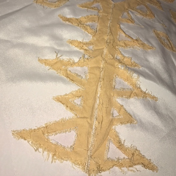 Off White Top with Ripped Design - Picture 2 of 3