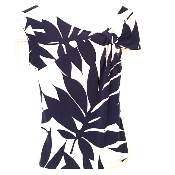 Blue + white cap sleeve top