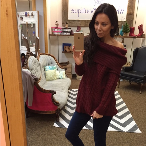 Merlot off shoulder cable knit sweater bnwtag - Picture 3 of 3