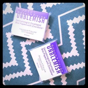 Rodan + Fields unblemish blotting paper x2