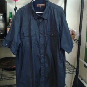 MEN'S Button down shirt *Never worn w/out tags