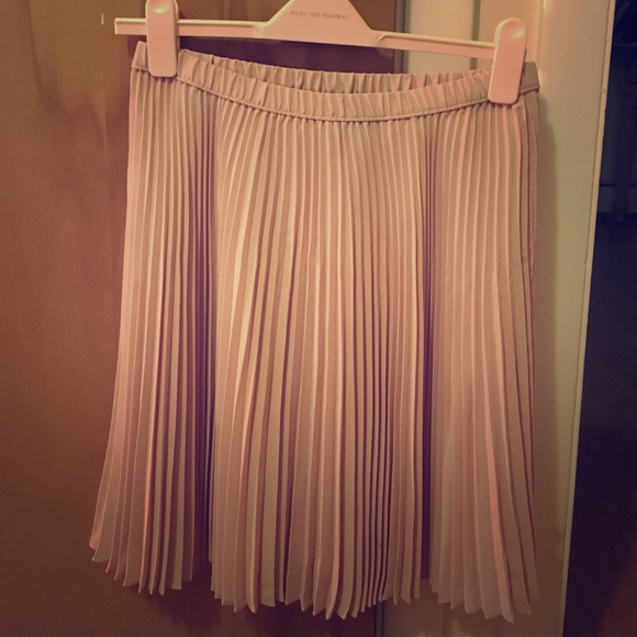 Banana Republic pink skirt