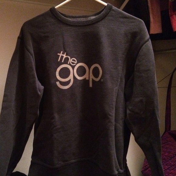 Gap sweatshirt