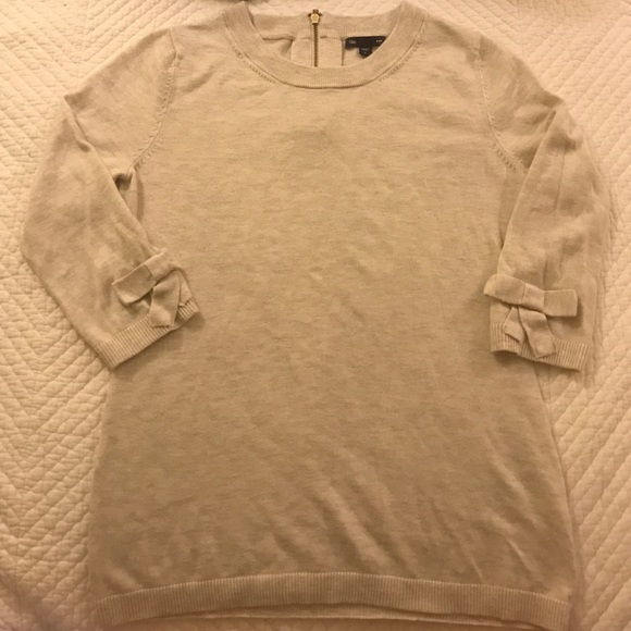 Bow detail sweater! 🎀 EUC!!!