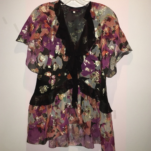 FESTIVE FLORAL BLOUSE
