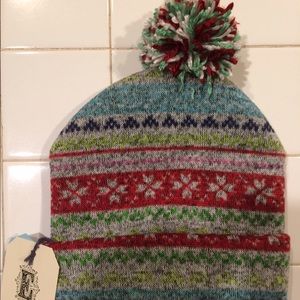 Holiday Beanie with Pom Pom