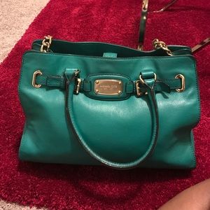 ✔️💯 AUTHENTIC Michael Kors Handbag