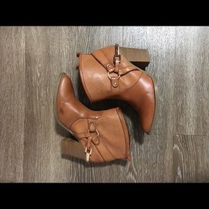 Quinn Dakota leather and gold booties