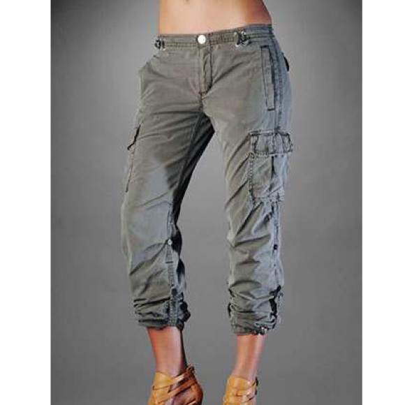 Capri pants