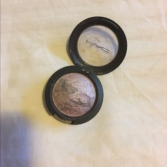 MAC Eyeshadow-dual color