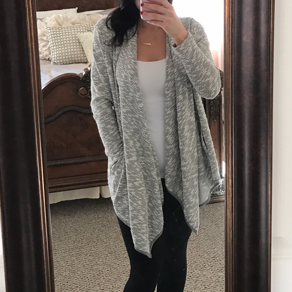 Great and white sweater