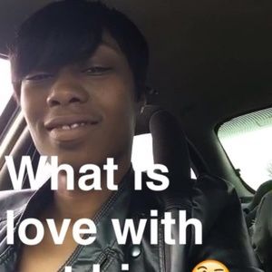 Meet your Posher, Andrea