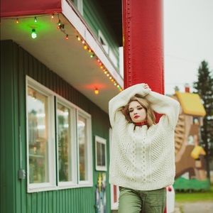 🎄Christmas Morning Sweater🎄Ivory Vintage Knit