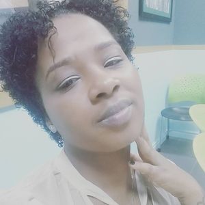 Meet your Posher, Ebony