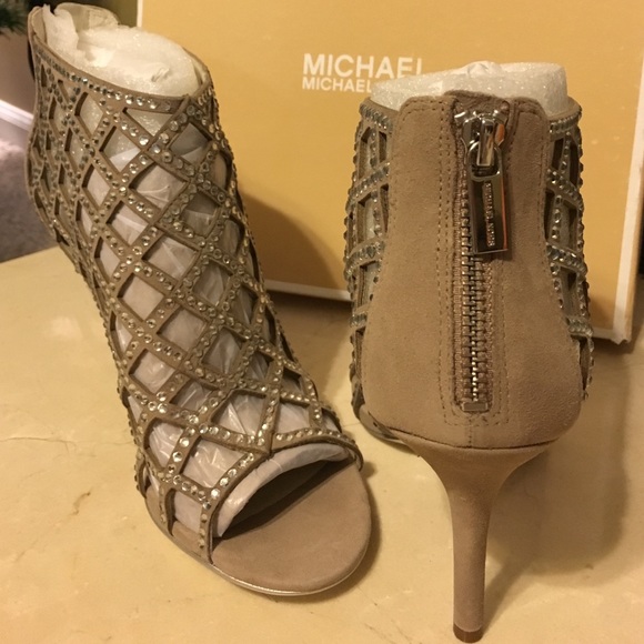 π2x HP πMK beautiful suede Rhine stone booties! - Picture 3 of 4
