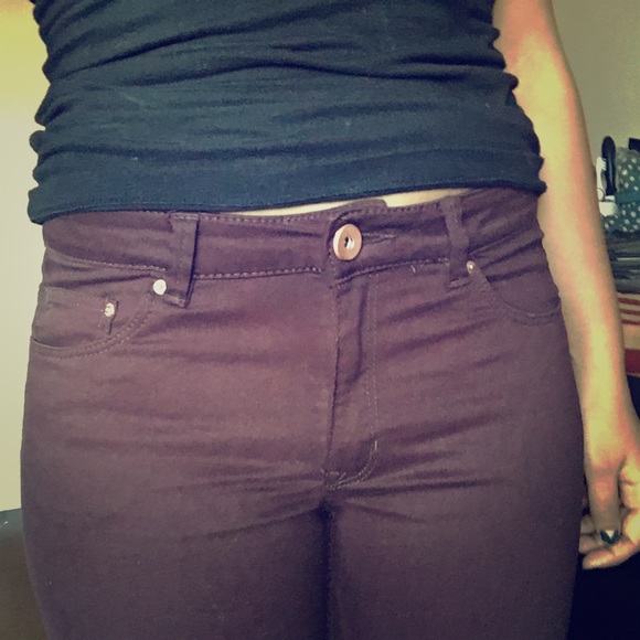 👑 H&M plum mid rise