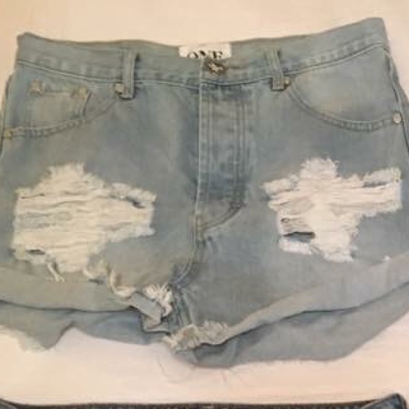 One teaspoon shorts