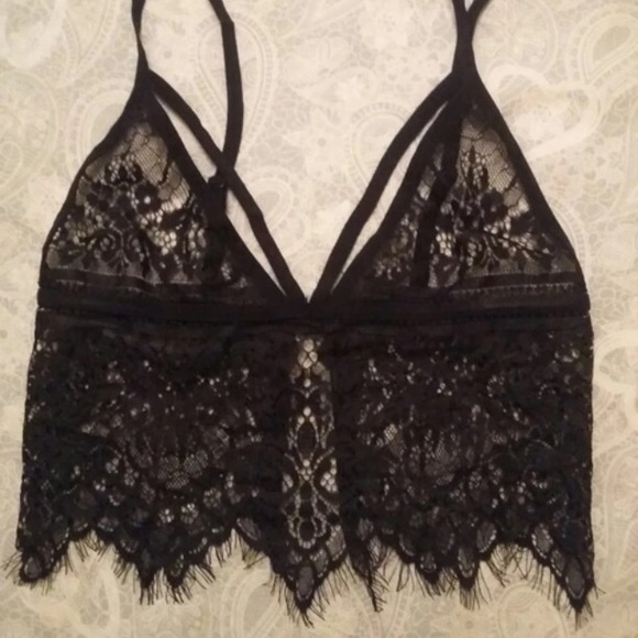 Black Lace Bralette - Picture 2 of 8