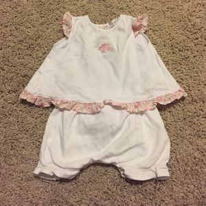 Kissy Kissy ruffle outfit