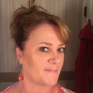 Meet your Posher, Paula