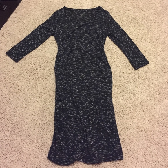 Liz Lange ruched maternity dress