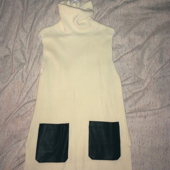 Banana Republic Long Top