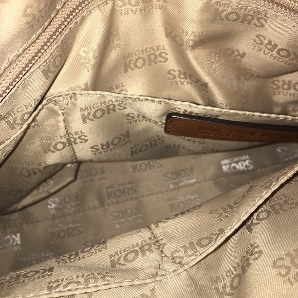Authentic Michael Kors bag for sale. - Picture 3 of 7