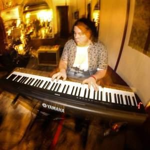 Meet your Posher, Peter