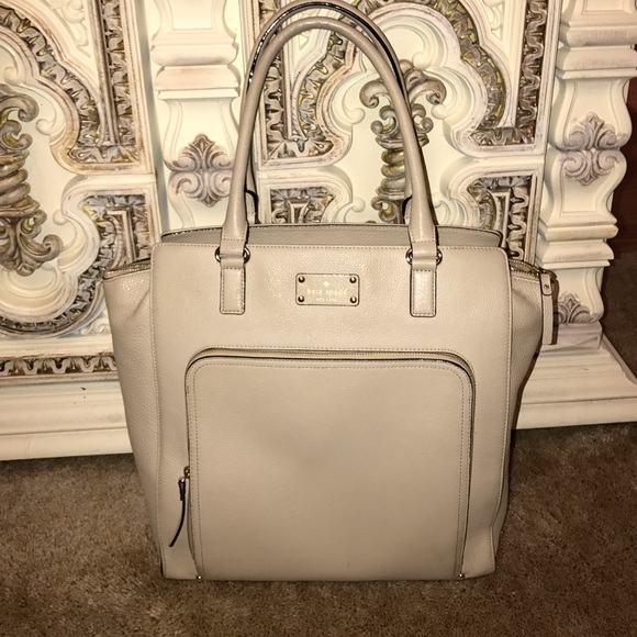 Super Savings!!!! Large Kate Spade ♠️ bag