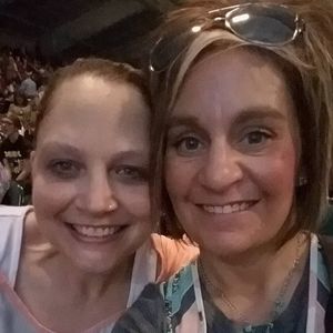 Meet your Posher, Lacey