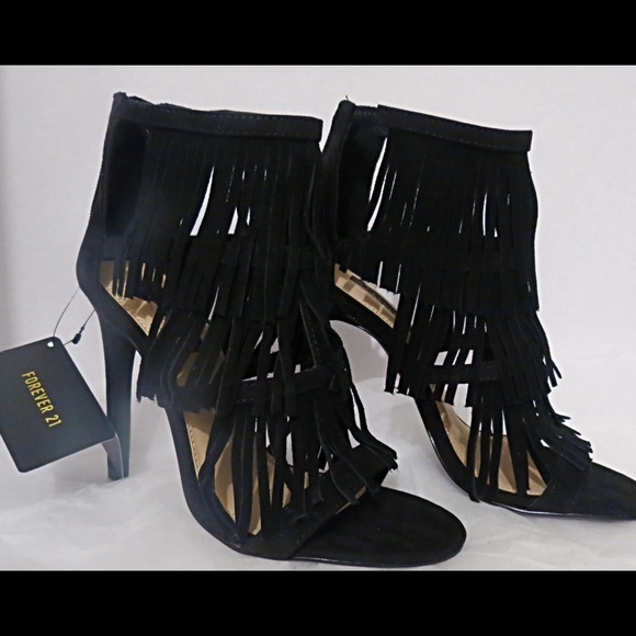 ⚪️ F21 ⚪️Fringed Suede Heels - Picture 2 of 4