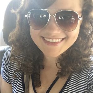 Meet your Posher, Katherine