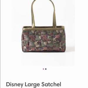 Harvey's Disney purse NWT limited edition