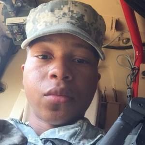 Meet your Posher, Deandre